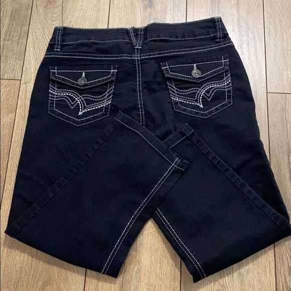 Black NWD Denim Capris, 8 - Picture 4 of 5